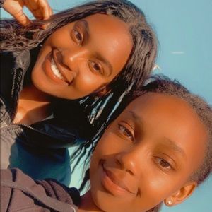 Meet your Poshers, Milanda & Maura